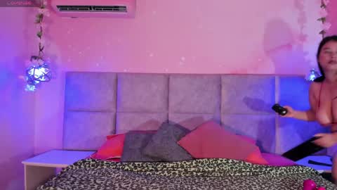 alma_rivers online show from April 15, 11:33 am