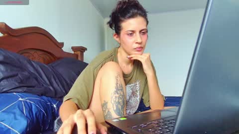 alouquaa online show from July 9, 7:27 pm