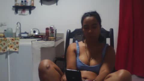 Snapshot of aly826805 chatting on September 30, 4:51 am analia online show from September 30, 4:51 am