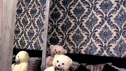 aly online show from January 10, 10:39 am