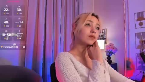 Alysia online show from July 6, 2:33 pm