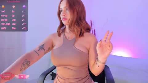 Snapshot of alysonn_conner chatting on February 20, 2:13 pm Alyson online show from February 20, 2:13 pm