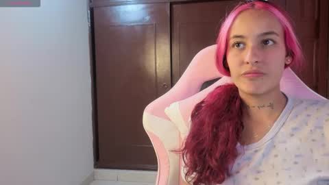 alyssy_nc online show from March 2, 3:17 am