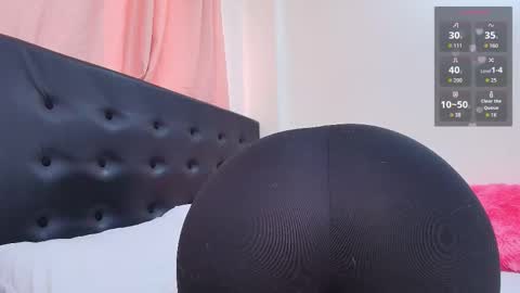 Isabella online show from March 1, 9:14 pm