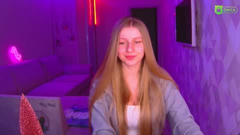 Snapshot of amaliaqueen999 chatting on December 15, 1:22 pm Amalia online show from December 15, 1:22 pm