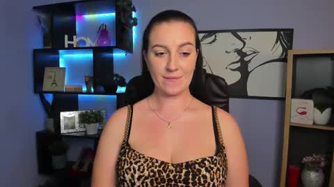 Snapshot of amanda_burn chatting on February 5, 2:26 pm Amanda online show from February 5, 2:26 pm