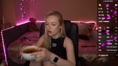 Amanda online show from February 28, 7:08 am