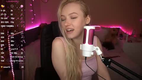 Amanda online show from February 2, 7:18 am