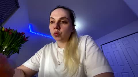 Amanda online show from March 9, 8:40 am