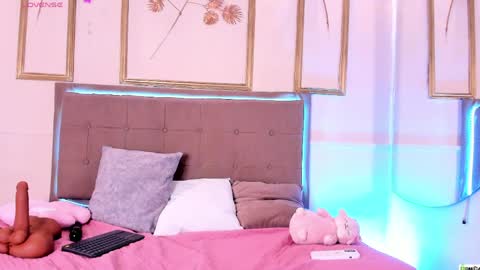 amandalee26 online show from April 5, 9:58 pm