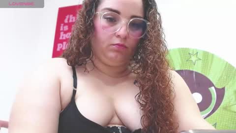 Amanda W online show from April 12, 5:49 pm