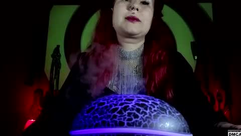 Goddess Amanita online show from April 3, 11:30 am