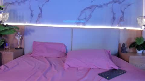 amara_blisss online show from March 8, 11:36 am