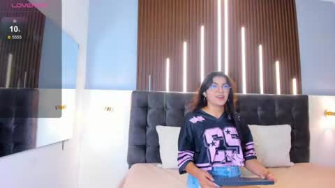      online show from June 14, 3:08 am
