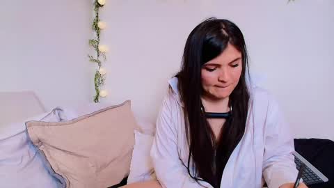 Amara Vega  online show from June 3, 2:33 pm