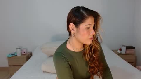 Snapshot of amasex_ chatting on October 15, 12:13 am amasex_ online show from October 15, 12:13 am