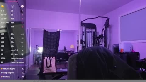 leash online show from March 25, 4:17 am