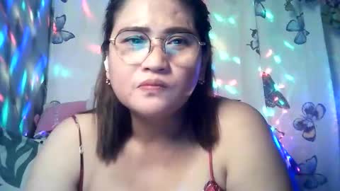 amazing angel online show from March 10, 5:17 pm