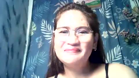 amazing angel online show from December 2, 6:43 pm