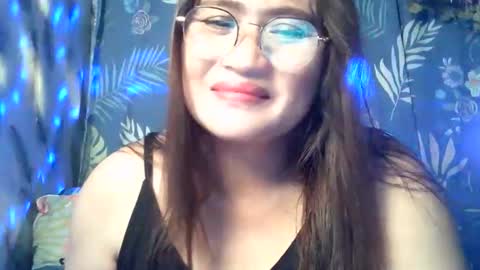 amazing angel online show from December 22, 5:05 pm