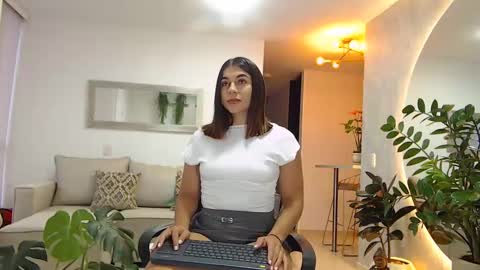 Ambar online show from January 26, 10:57 pm