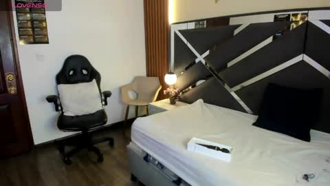 Ambar Ross online show from April 7, 2:08 pm