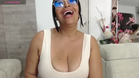  Amber Sofhia  online show from April 17, 10:01 pm