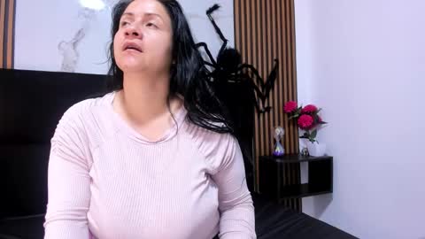   online show from October 23, 3:45 am