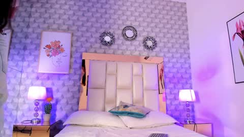 Amber online show from April 9, 11:04 am