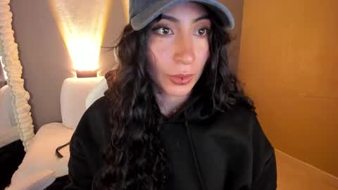 amber_curly online show from March 1, 4:00 pm