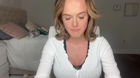 Amber online show from November 5, 2:17 am