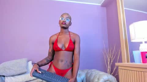 Amelia Adams online show from December 16, 7:31 pm