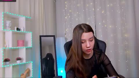 Snapshot of amelia_skyy chatting on February 11, 2:25 am Anna online show from February 11, 2:25 am