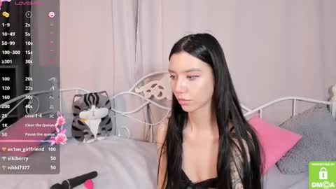 Anna online show from March 27, 8:26 am