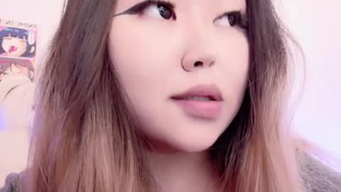 Amelia online show from March 30, 5:01 pm