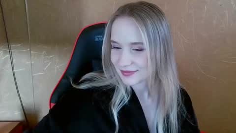 Amelia  online show from July 3, 3:29 pm
