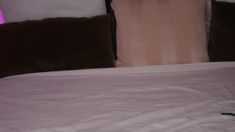 Amelia online show from February 12, 9:20 am