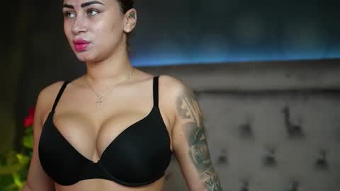  Amelia  online show from November 14, 10:10 pm