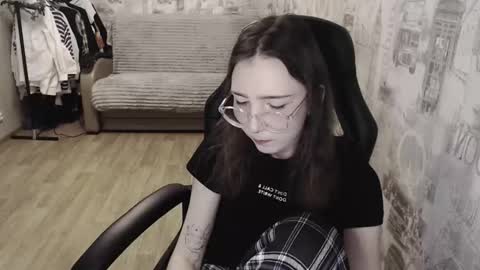 Amelia online show from January 4, 3:07 pm