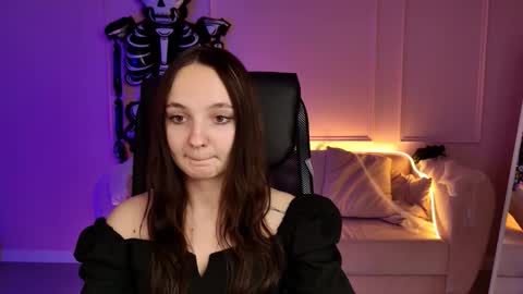 Amelia online show from October 24, 10:55 am