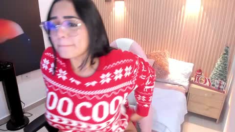 Snapshot of amelie_x chatting on December 30, 2:08 pm Amelie online show from December 30, 2:08 pm