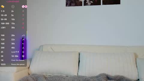 Victoria online show from October 12, 9:39 pm