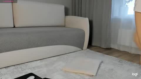 Amelina Love online show from October 27, 2:18 am