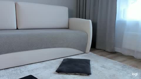 Amelina Love online show from September 21, 2:21 am