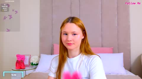 AmeliRoyse online show from March 7, 5:42 pm