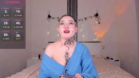 Aylin  online show from March 3, 2:10 pm