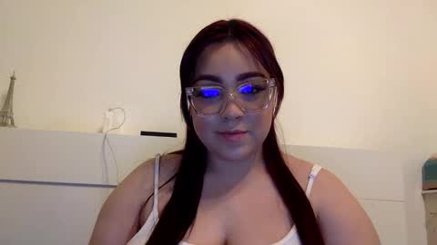 ami_rosee online show from February 3, 6:40 am