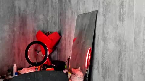 Amina online show from February 23, 5:12 pm