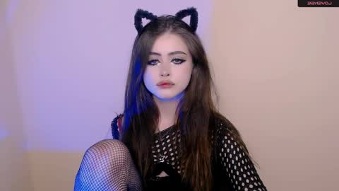 Amina online show from April 14, 9:04 pm