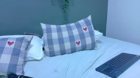 A M M Y  online show from April 24, 12:30 pm